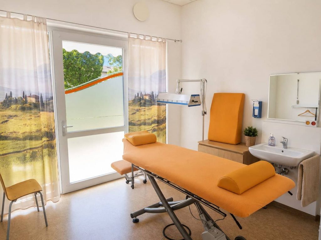 Behandlungsraum der Albaretto Physiotherapie